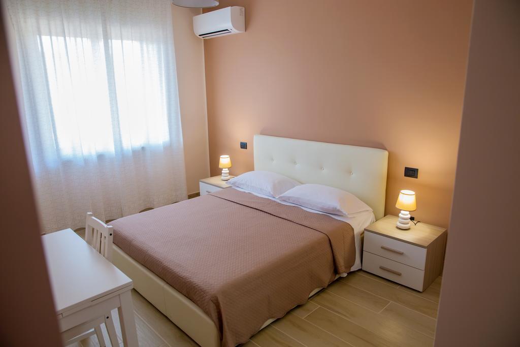 Gleda Rooms In The Square ปอมเปอี ห้อง รูปภาพ