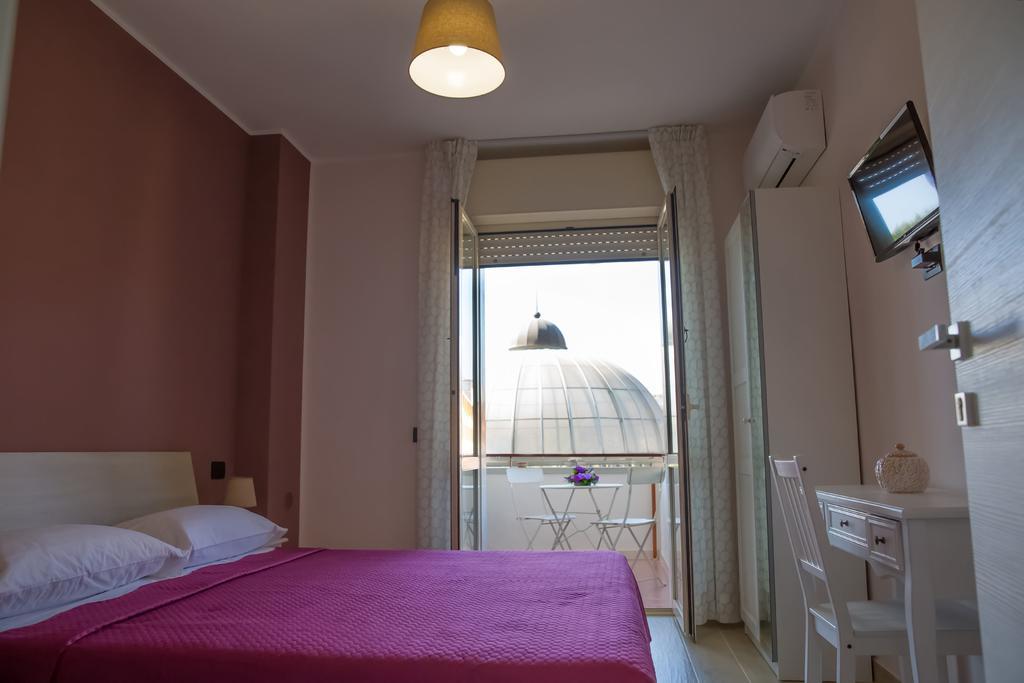 Gleda Rooms In The Square ปอมเปอี ภายนอก รูปภาพ